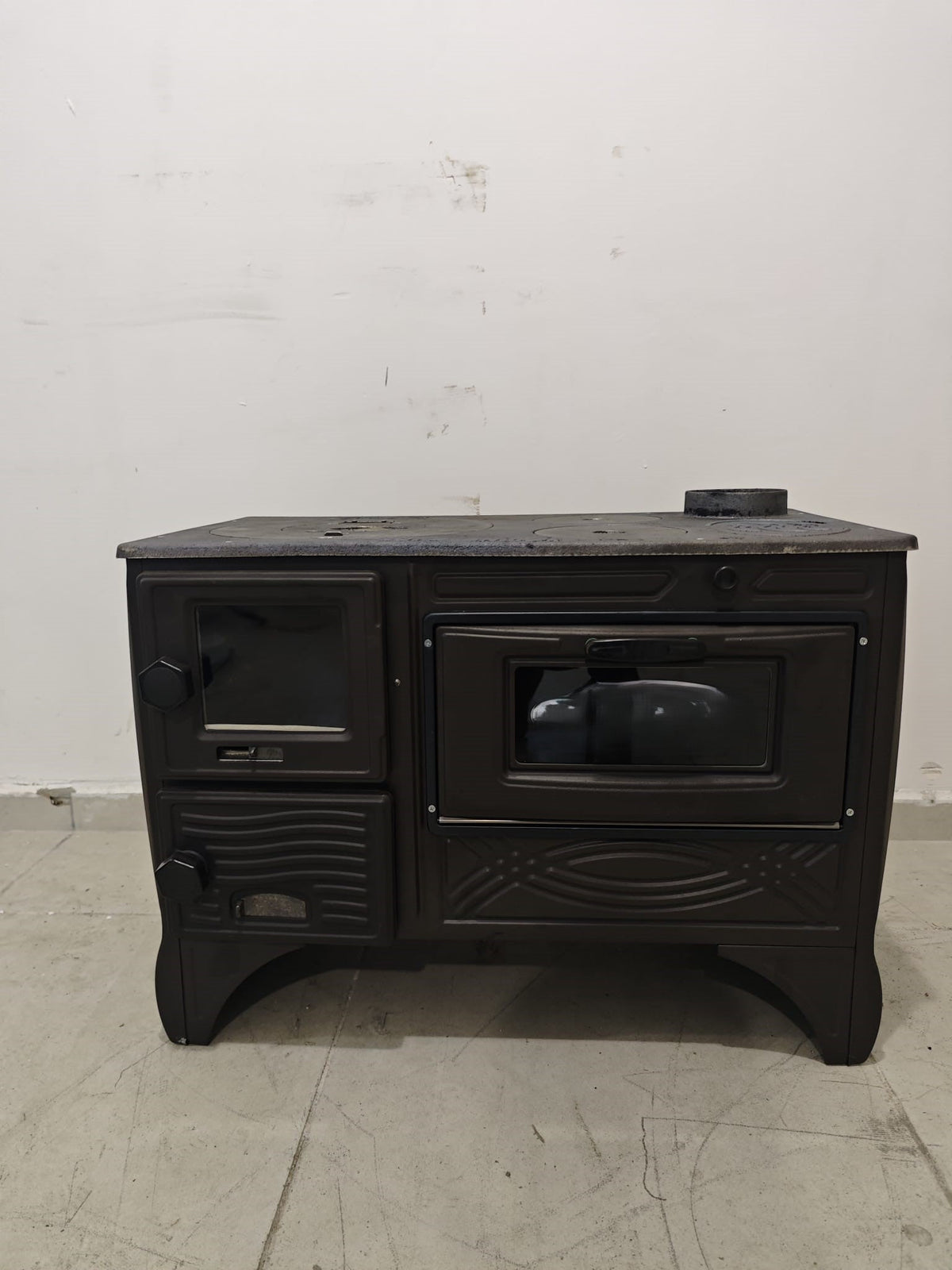 FRS-315 - 40'lık Döküm Kuzine Soba | Mat Siyah | Emaye
