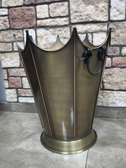 FR-8193 Fire Stove Lüks Gold Odunluk: Modern ve şık döküm odun kovası, iç ve dış mekan kullanımı için ideal.