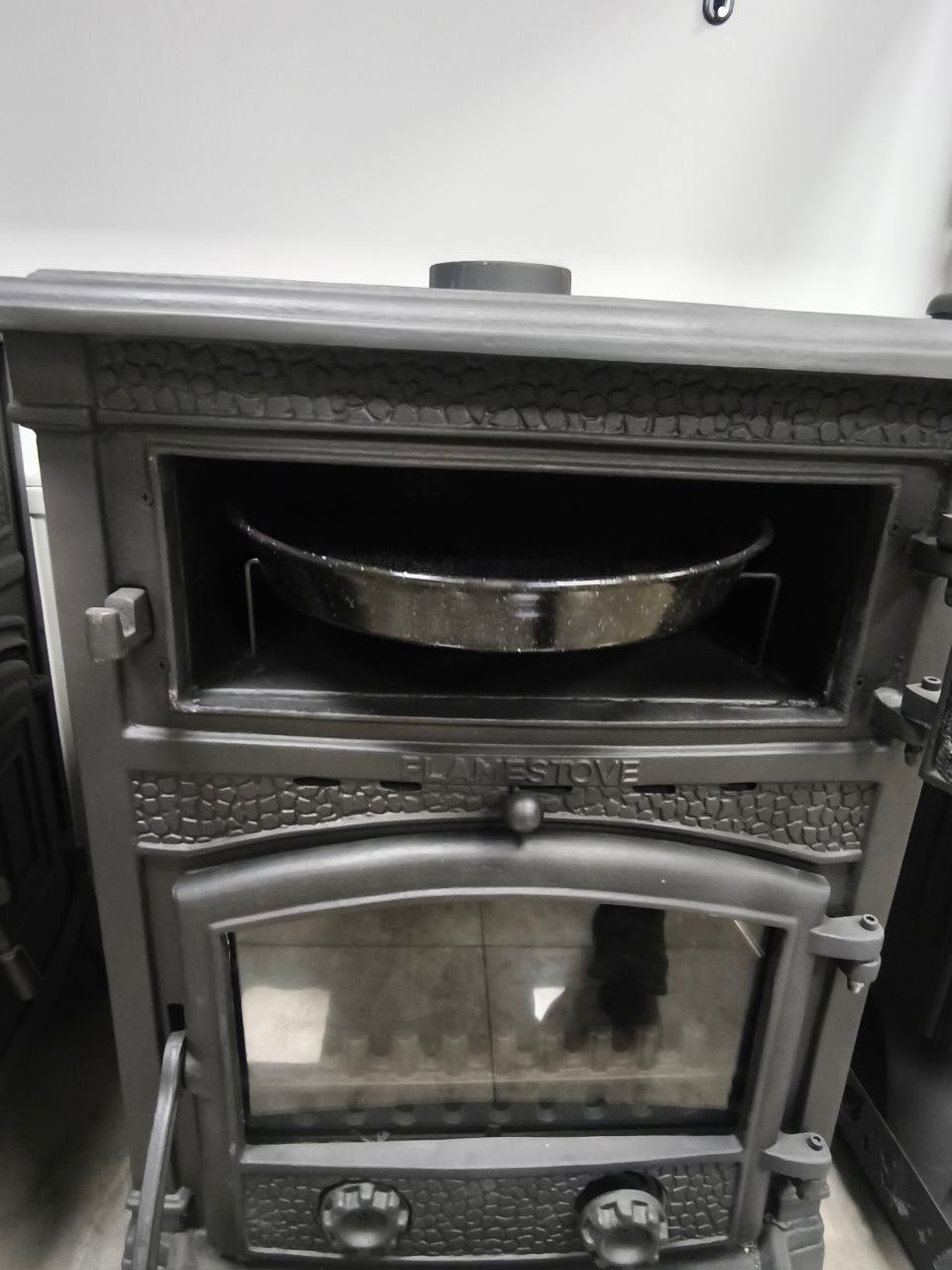 FireStove Retro Lux Dik Fırınlı Alttan Küllüklü Döküm Soba