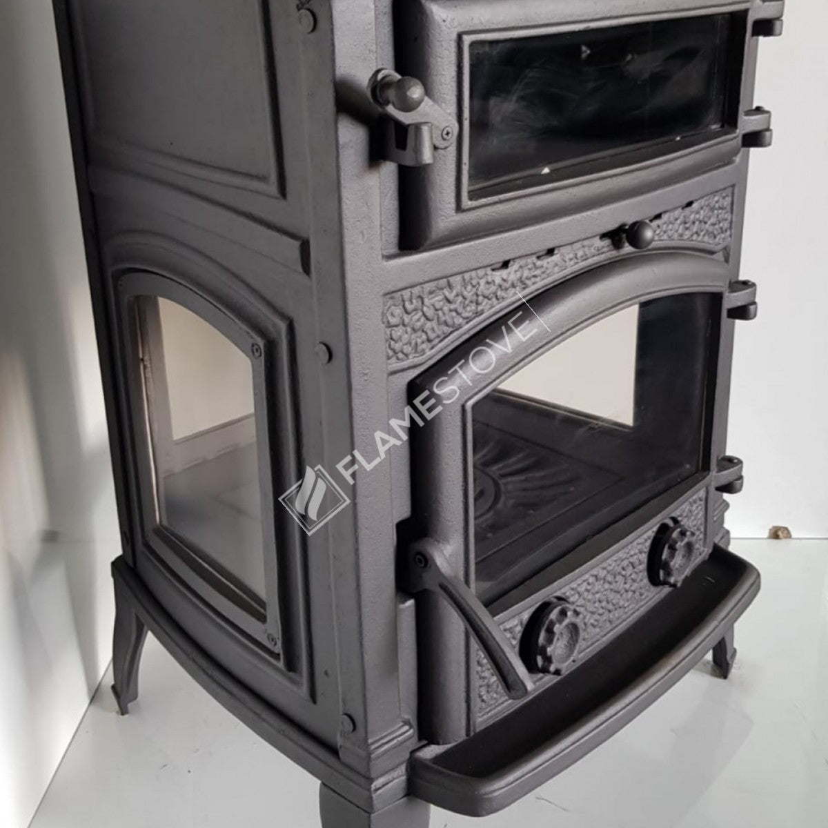 FRS-012YK Fire Stove Sirius Maxi Fırınlı Döküm Odun Kömür Sobası Yüksek Verimli