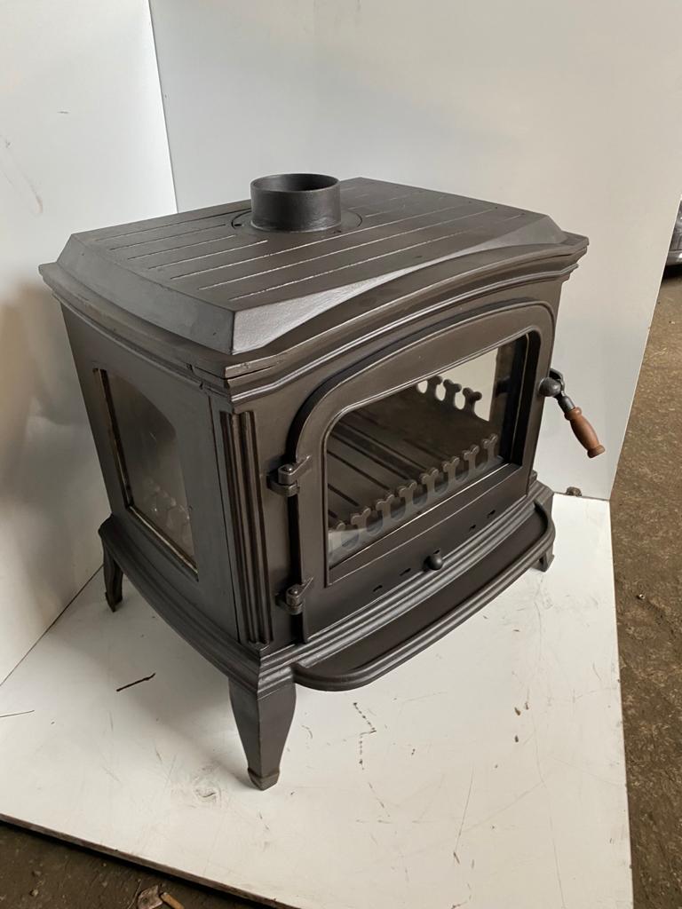 FRS-032 Fire Stove Altara Lux Döküm Soba: Yüksek Verimli, Estetik, Dayanıklı Odun Kömür Sobası