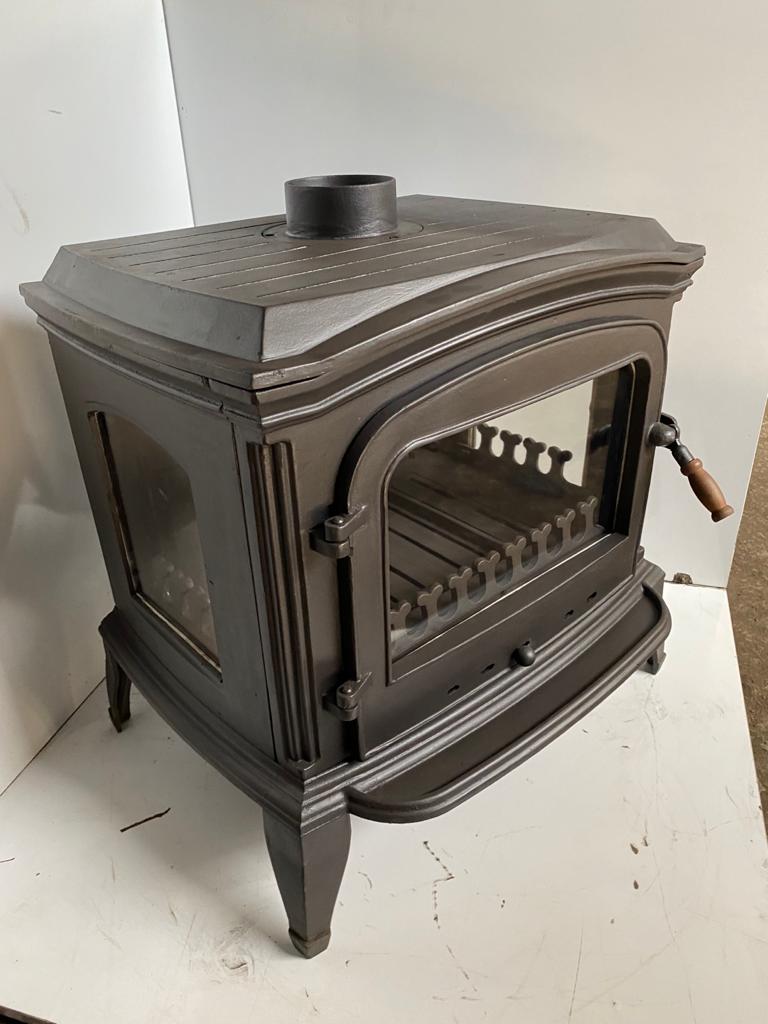 FRS-032 Fire Stove Altara Lux Döküm Soba: Yüksek Verimli, Estetik, Dayanıklı Odun Kömür Sobası
