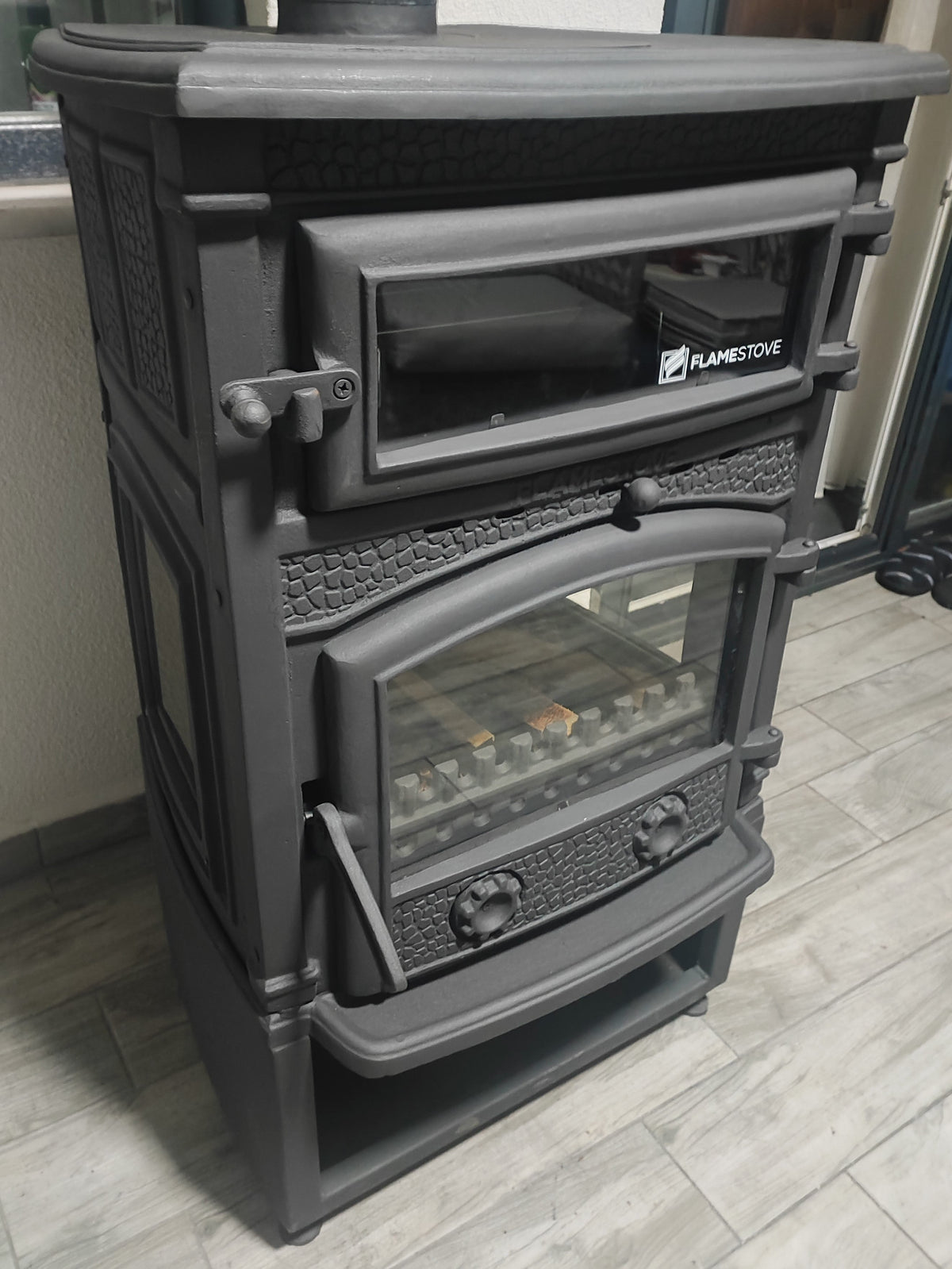 Sirius Maxi Style Fırınlı Odun Hazneli Döküm Soba FRS-011ST
