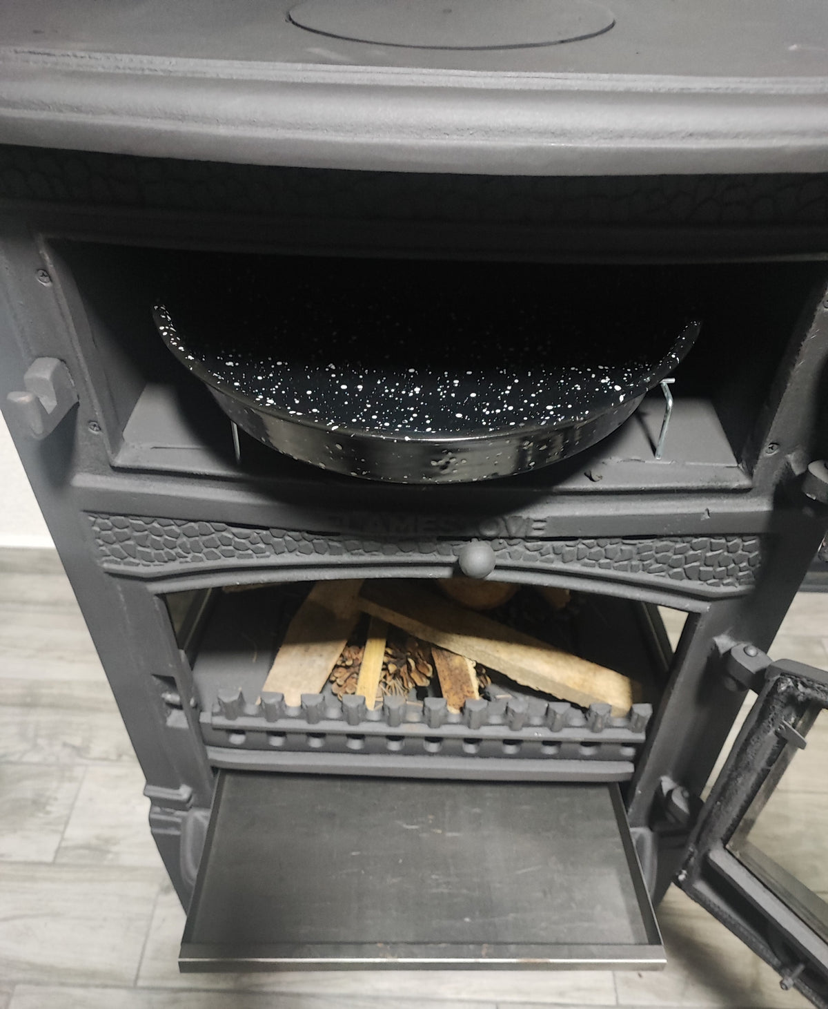 Sirius Maxi Style Fırınlı Odun Hazneli Döküm Soba FRS-011ST