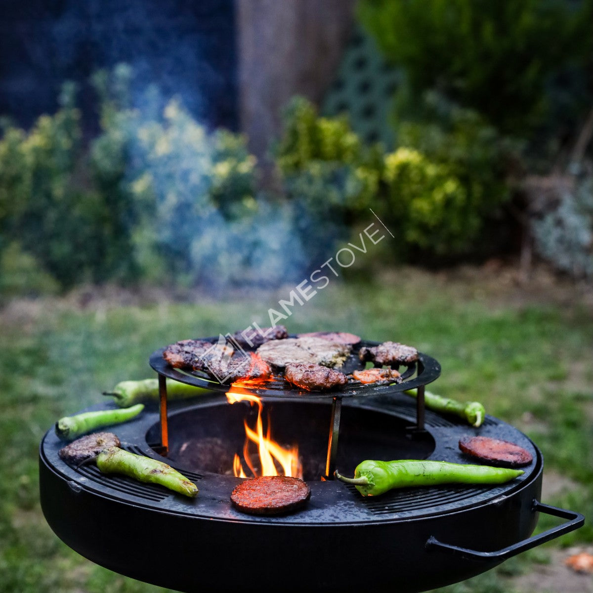 FRS-605 Fire Feast Açık Hava Ateş Çukuru: Barbekü Izgaralı, Derin Hazneli, Dayanıklı Sac